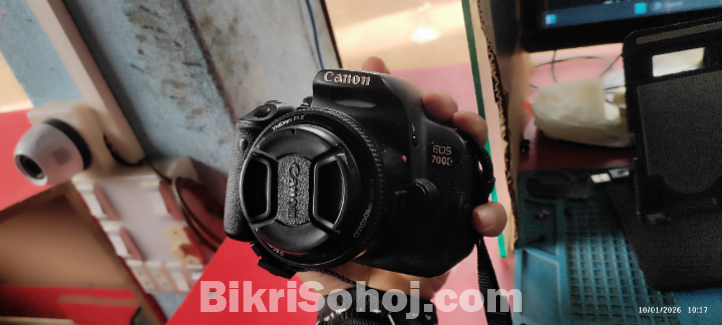 Canon 700d Camera And 50mm prime lens Full Box all ok